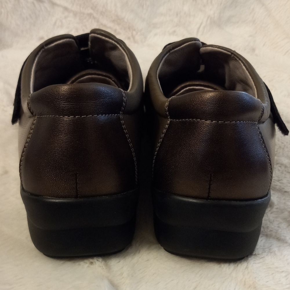 Fidelio Helga Casual Comfort Shoes Brown Bronze Leather Cushioned Loafer Size 9 - Picture 2 of 9